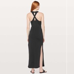 Lululemon restore & revitalize dress sz 4 black